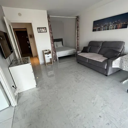 Apartment Juan Les Pins T1 Bis 503