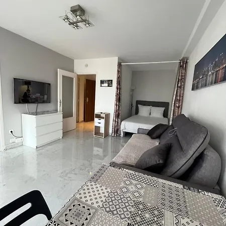 Juan Les Pins T1 Bis 503 Apartment